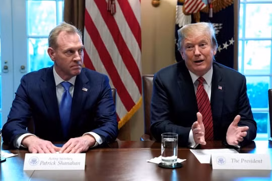 Trump lựa chọn cựu lãnh đạo Boeing làm Bộ trưởng Quốc phòng