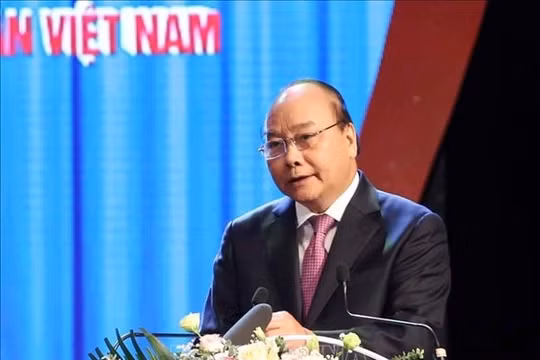 Công đoàn phải khẳng định vai trò định hướng, dẫn dắt phong trào công nhân trong tình hình mới