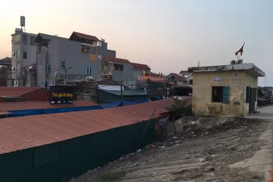 Người dân xã Cẩm Văn tố lãnh đạo xã có nhiều sai phạm