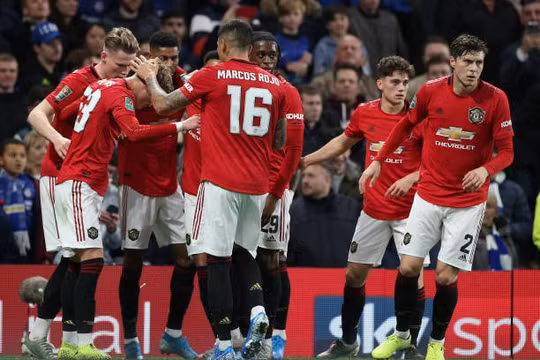 Thi đấu thăng hoa, MU đánh bại Chelsea tại Cúp Liên đoàn Anh