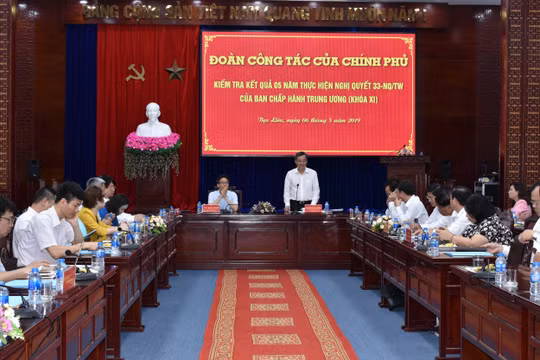 Phó Thủ tướng Chính phủ Vũ Đức Đam làm việc tại tỉnh Bạc Liêu