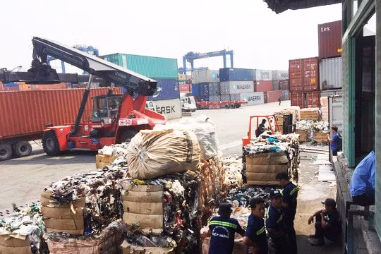 Hải quan thắt chặt kiểm soát nhập khẩu phế liệu
