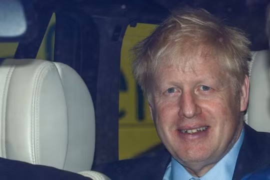 Boris Johnson nhận được sự hậu thuẫn của đối thủ
