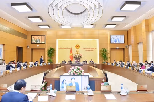 Thủ tướng phân công chuẩn bị phiên họp thứ 33 Ủy ban Thường vụ Quốc hội