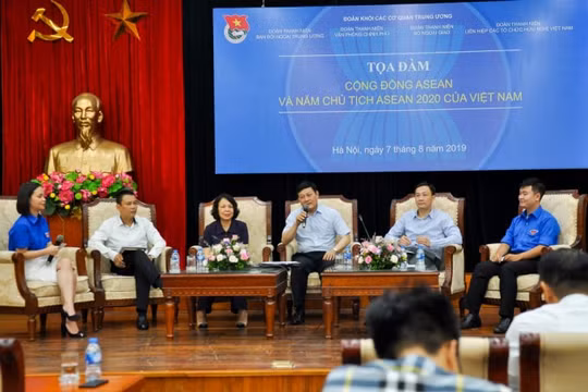 Tọa đàm thanh niên với chủ đề “Cộng đồng ASEAN và năm Chủ tịch ASEAN 2020 của Việt Nam”