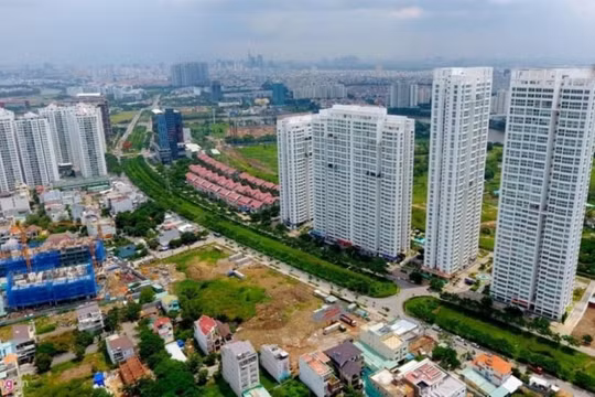 Có nên mua nhà trong “Tháng cô hồn”?