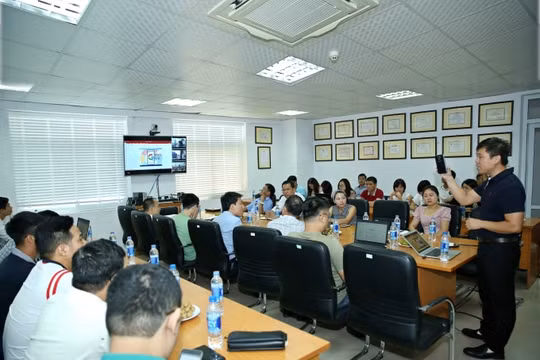 Chi hội báo Nhà báo & Công luận tập huấn kỹ năng làm báo điện tử hiện đại cho phóng viên