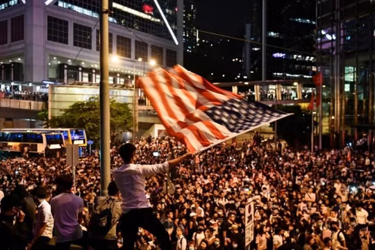 Trung Quốc yêu cầu Mỹ ngừng can thiệp vào việc Hong Kong