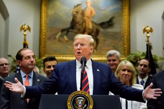 Trump không vội vã đàm phán thương mại với Trung Quốc