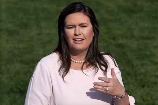 Sarah Sanders sẽ viết sách về quãng thời gian làm Thư ký báo chí Nhà Trắng