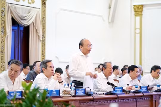 Thủ tướng chủ trì họp Tiểu ban KT-XH với lãnh đạo một số tỉnh, thành phố phía Nam