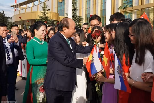 Lễ đón chính thức Thủ tướng Nguyễn Xuân Phúc tại Thủ đô Moscow, LB Nga