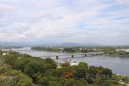 Xây dựng, phát triển Thừa Thiên Huế trở thành trung tâm du lịch, văn hóa đặc sắc của châu Á