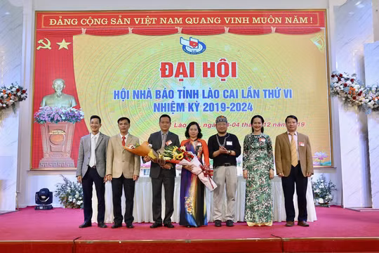 Đồng chí Vũ Hùng Dũng được bầu làm Chủ tịch Hội Nhà báo tỉnh Lào Cai Khóa VI, nhiệm kỳ 2019 - 2024