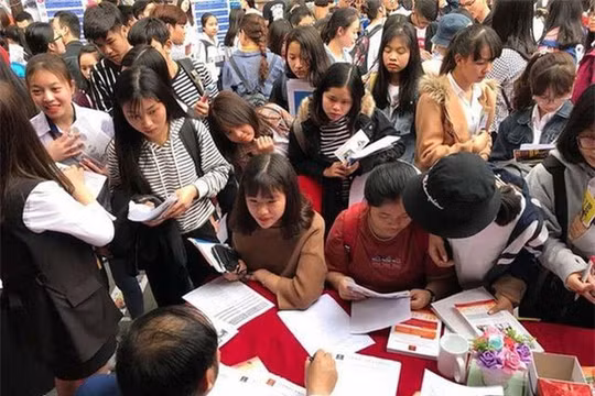 Thi vào lớp 10 trường chuyên ở Hà Nội cần biết
