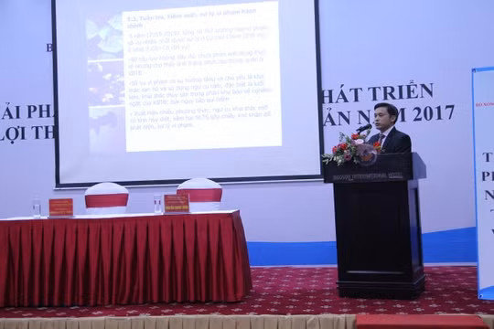 Chung tay tìm giải pháp bảo vệ và phát triển nguồn lợi thủy sản