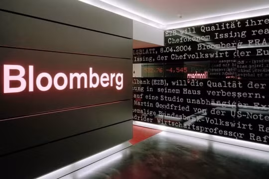 Hình phạt của Bloomberg hay sức nóng từ cuộc chiến chống tin giả