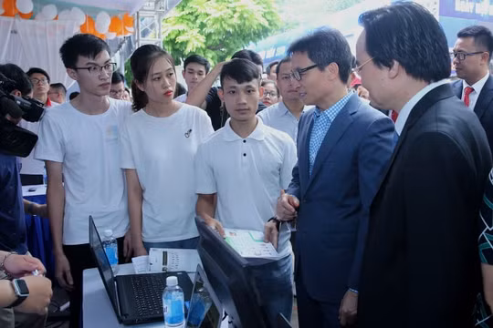 Phó Thủ tướng Vũ Đức Đam: Kết nối sáng tạo tạo ra sức mạnh đưa đất nước đi nhanh hơn