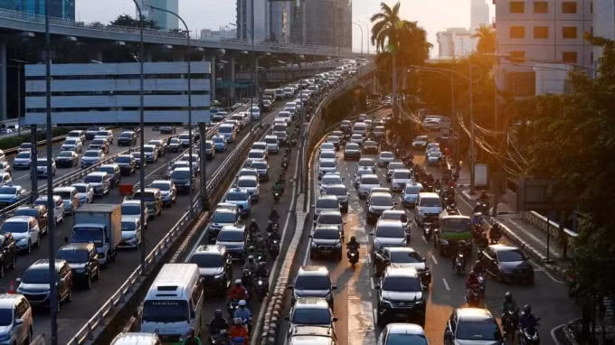 Ùn tắc giao thông ở Jakarta: Thủ đô của Indonesia đối mặt với 