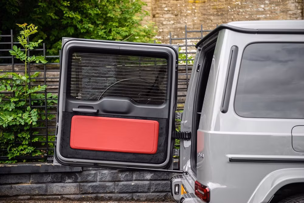 Mercedes-Benz G-Class Carbon Wide Track Edition. Ảnh: Carscoops