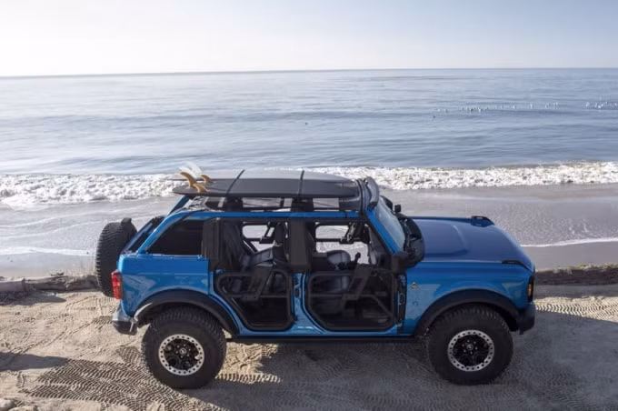 Ford Bronco Riptide. Ảnh: Ford