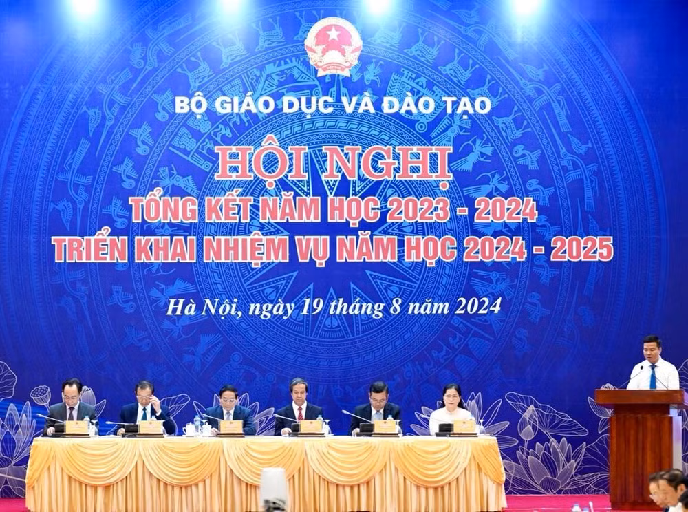 chu de cua nam hoc moi ky cuong trach nhiem doi moi khong ngung nang cao chat luong hinh 2