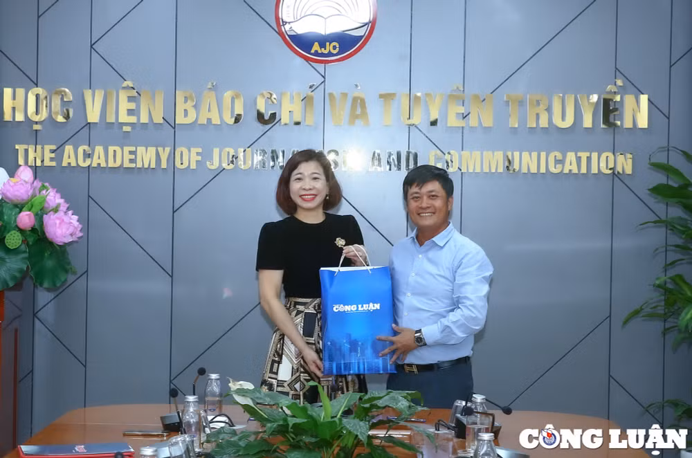 quy uoc mo xanh cua bao nha bao cong luan den voi sinh vien hoc vien bao chi tuyen tuyen hinh 5