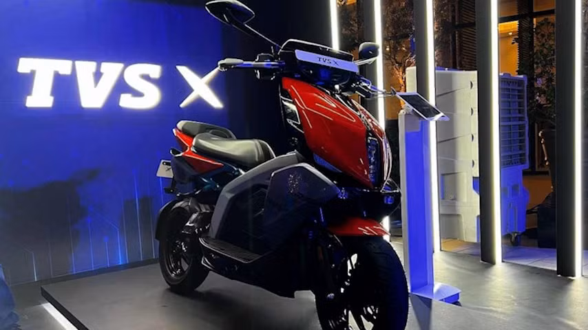 tvs x duoc cong bo tai dubai hinh 3