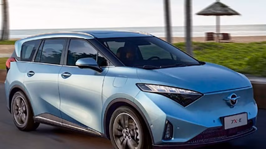 xem truoc mau xe o to dien haima sap xuat hien tai viet nam hinh 3