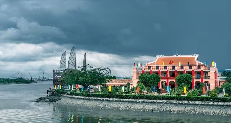 ben-cang-nha-rong.jpg