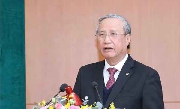 Thường trực Ban Bí thư Trần Quốc Vượng phát biểu chỉ đạo hội nghị