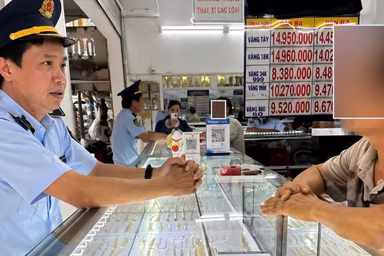 Vĩnh Long: Hàng loạt tiệm vàng, cơ sở trang sức vi phạm bị xử lý