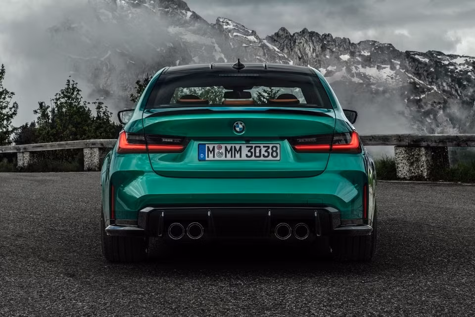 bmw m3 cs moi duoc tinh chinh thiet ke va hieu nang hinh 12