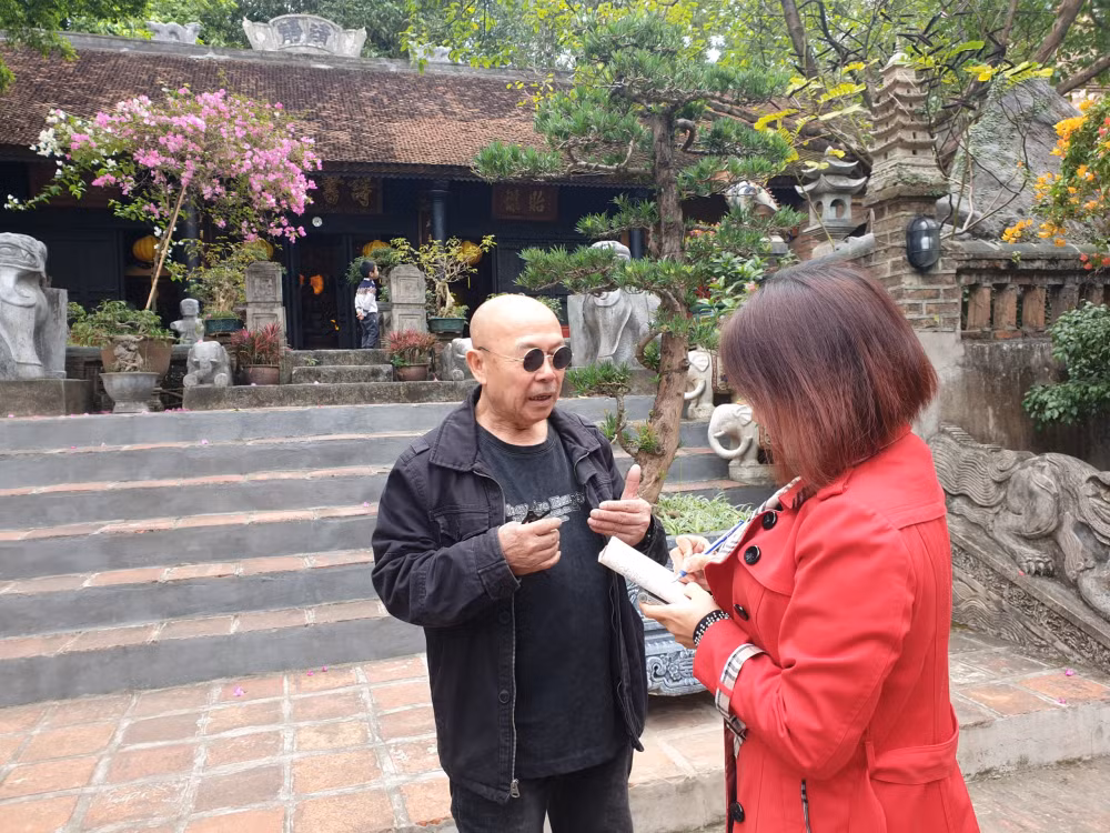 hoa si thanh chuong voi via vang lap lanh hinh 2
