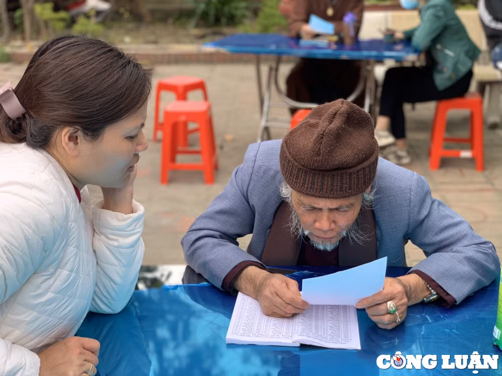 tp hai duong du khach do don ve den bia xin loc dau nam moi 2023 hinh 23