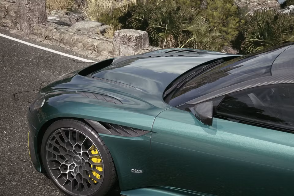 dbs 770 ultimate mau aston martin thuong mai manh nhat the gioi hinh 5