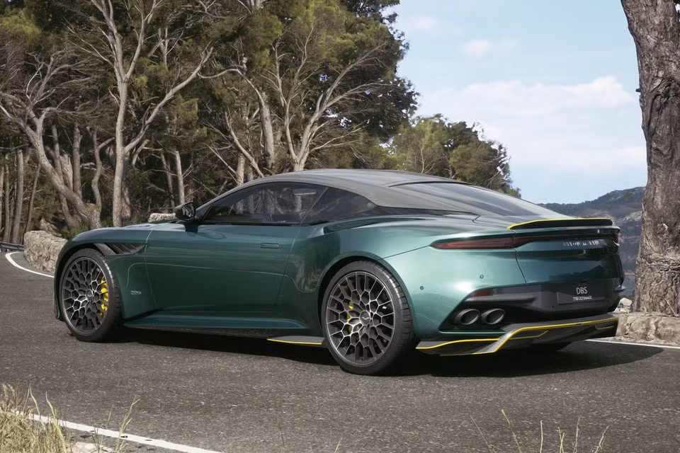 dbs 770 ultimate mau aston martin thuong mai manh nhat the gioi hinh 4