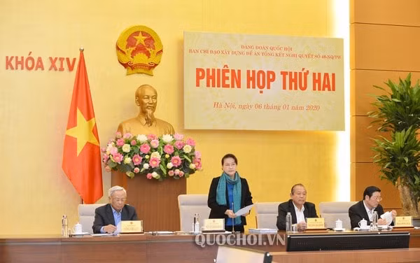 Chủ tịch Quốc hội Nguyễn Thị Kim Ngân chủ trì Phiên họp. Ảnh: quochoi.vn
