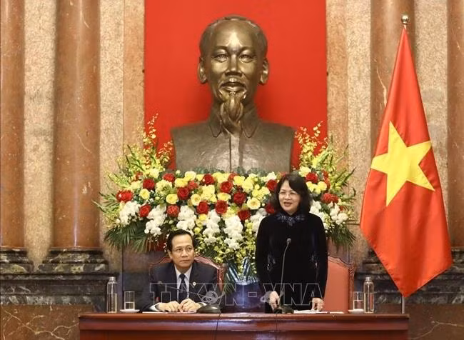 Phó Chủ tịch nước, Chủ tịch Hội đồng Bảo trợ Quỹ Bảo trợ trẻ em Việt Nam Đặng Thị Ngọc Thịnh phát biểu tại buổi gặp mặt. Ảnh: TTXVN
