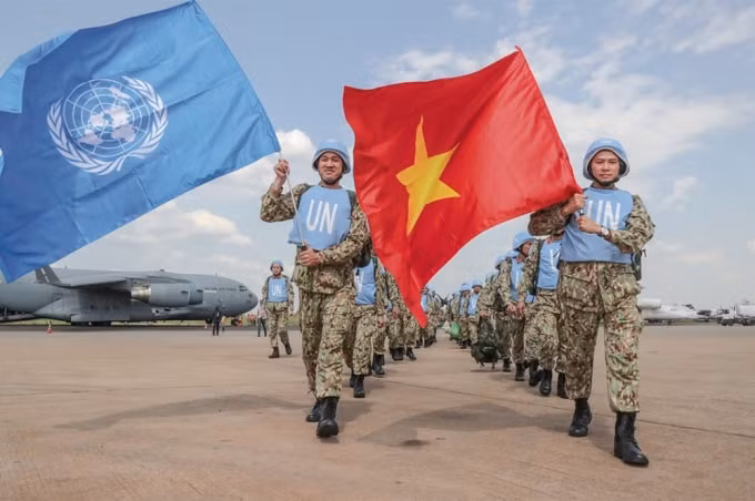Các sỹ quan Việt Nam lên đường tham gia Phái bộ gìn giữ hòa bình Liên hợp quốc ở Nam Sudan.