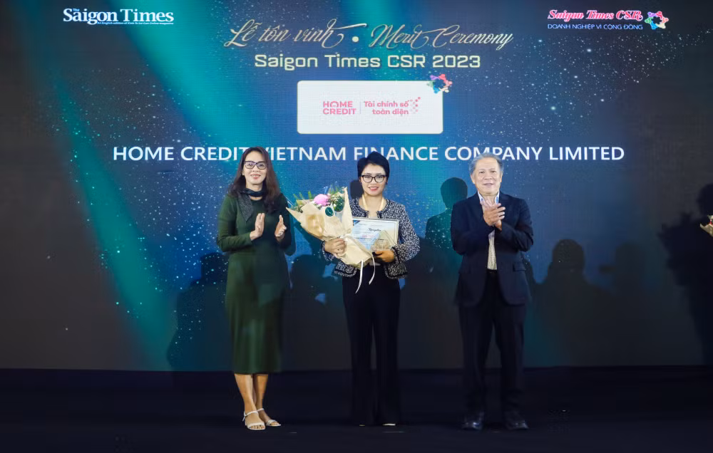 saigon times csr 2023 vinh danh home credit viet nam la doanh nghiep vi cong dong hinh 1