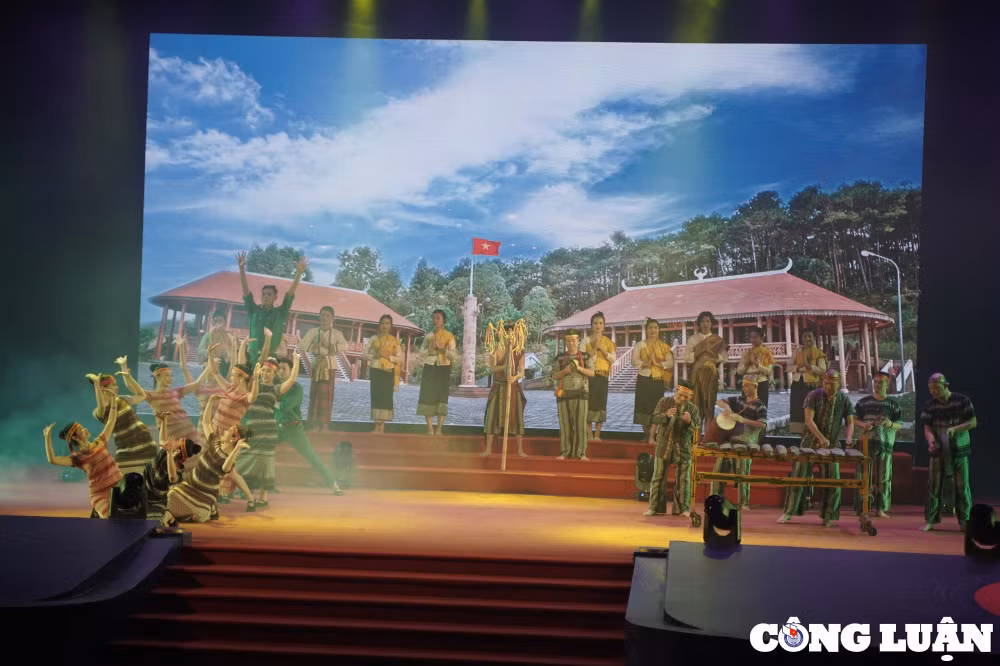 giao luu nghe thuat viet nam lao nghia tinh sat son doi doi ben vung hinh 5