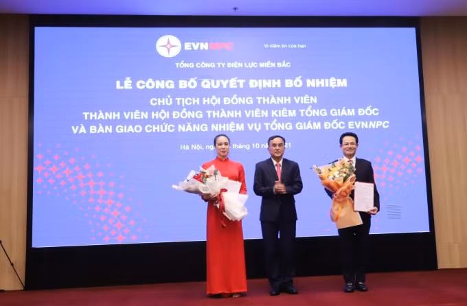tong cong ty dien luc mien bac cong bo quyet dinh chu tich hdtv va thanh vien hdtv kiem tong giam doc hinh 2