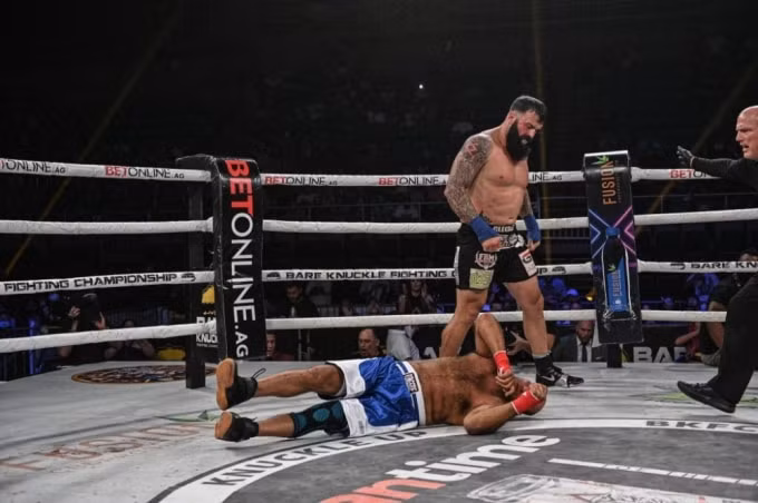 cuu vo si mma justin thornton qua doi sau 40 ngay bi knockout tai giai quyen anh tay tran hinh 2
