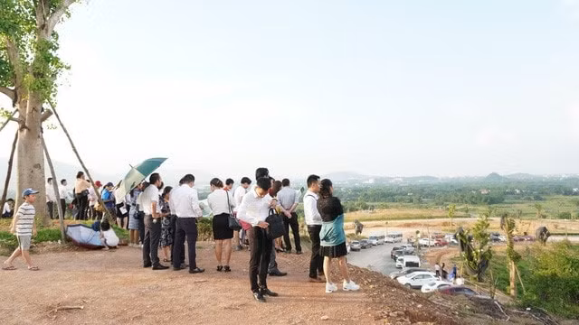 nha dau tu f0 do bo ve thi truong bat dong san dip cuoi nam hinh 2