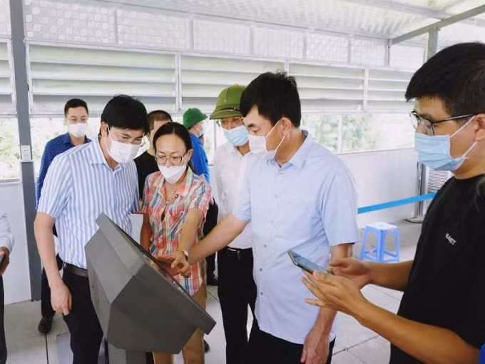 quang ninh tien phong ung dung cong nghe thong tin trong phong chong dich hinh 1
