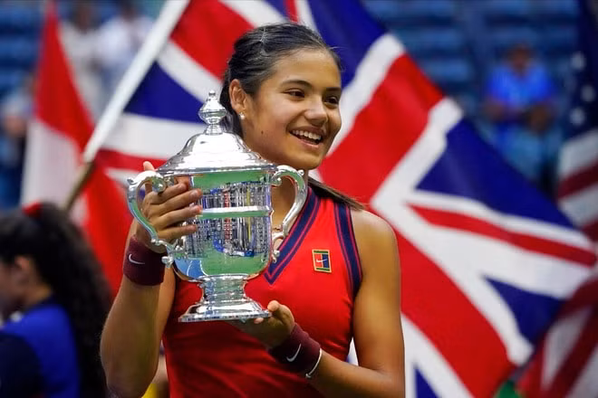 tay vot 18 tuoi emma raducanu rong cua tien xa tai indian wells 2021 hinh 1