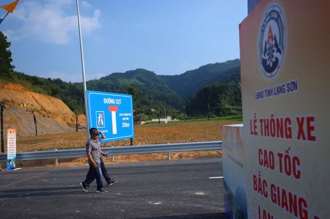 cao toc huu nghi chi langcan giai quyet 3 van de cap bach dong bo va minh bach hinh 1