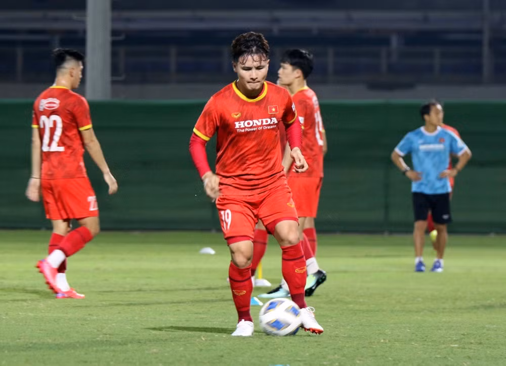 quang hai ghi ban truoc them tran dau gap tuyen trung quoc hinh 1
