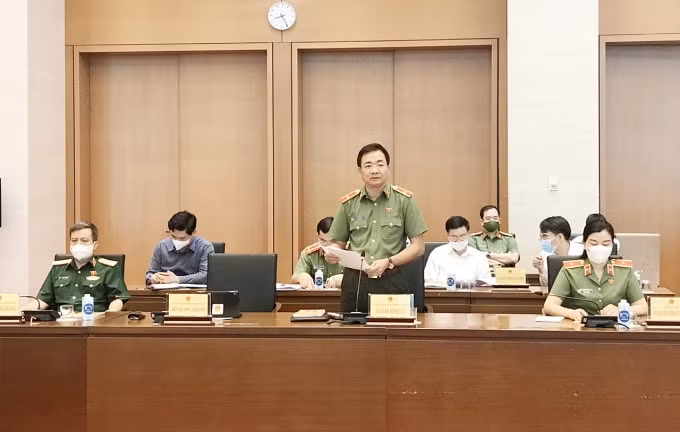 pho chu tich quoc hoi tran quang phuong chu tri hop tham tra du an luat canh sat co dong hinh 2